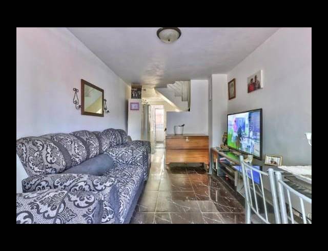 2 BEDROOM HOUSE FOR SALE IN WOODSTOCK